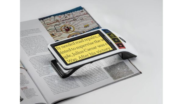 SMARTLUX DIGITAL 5 pouces - Loupe électronique Eschenbach - socle déplié